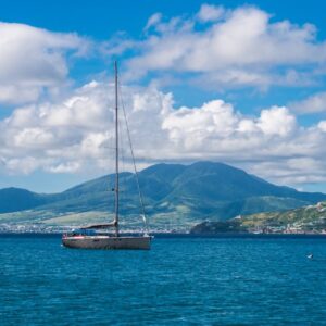 Couples enjoying a romantic sailing and snorkeling trip in St. Kitts during their Caribbean marriage retreat.